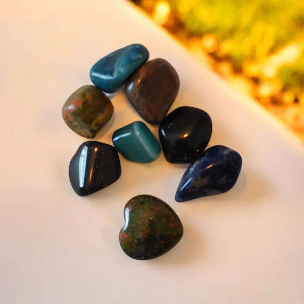 Natural polished crystals